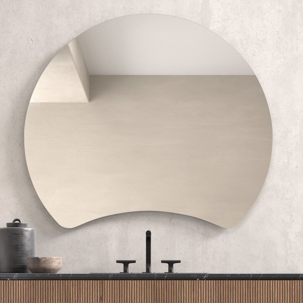 Espejo Cracovia, baño sin iluminación, canto pulido elegante, disponible en 3 tamaños.